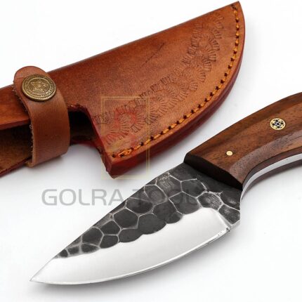 Custom Made 1095 steel skinner hunting Knife